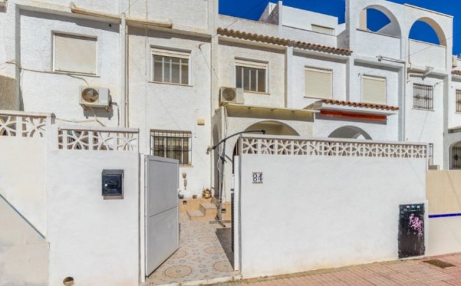 Revente - Town House -
Torrevieja - Costa Blanca