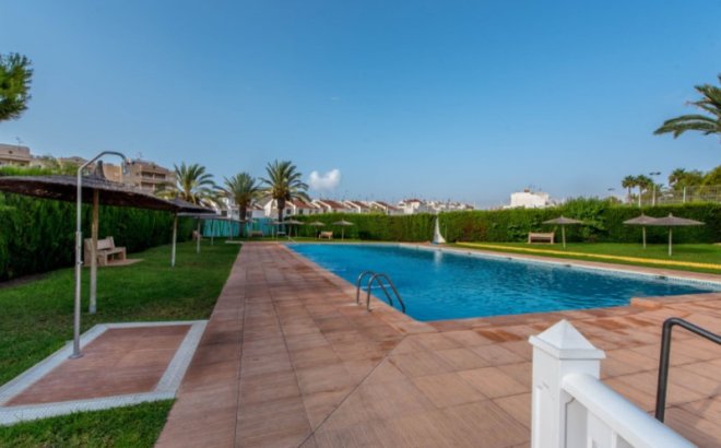 Revente - Town House -
Torrevieja - Costa Blanca