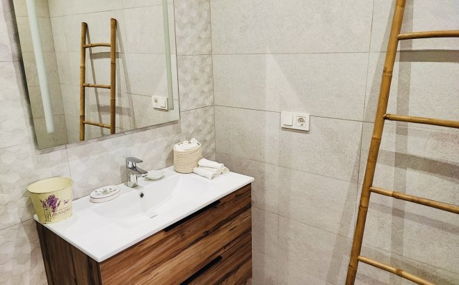 Resale - Apartment -
Torrevieja - Costa Blanca