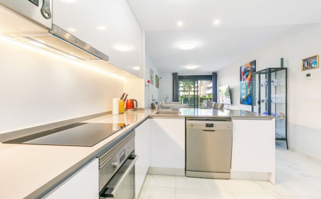 Resale - Apartment -
Playa Flamenca - Flamenca Village
