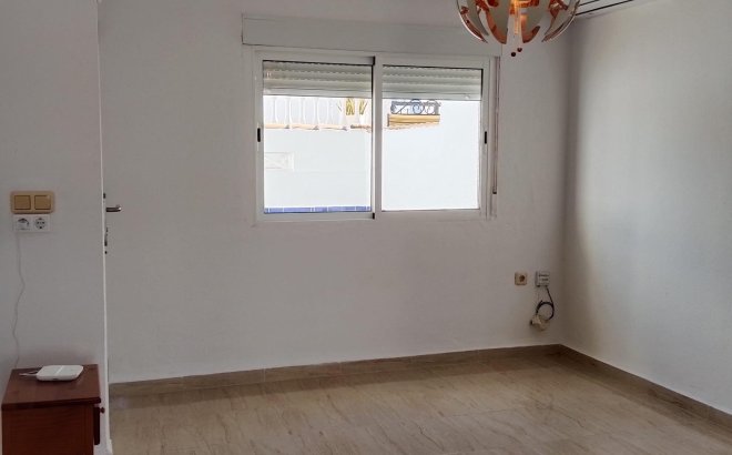 Resale - Town House -
Torrevieja - Los Balcones