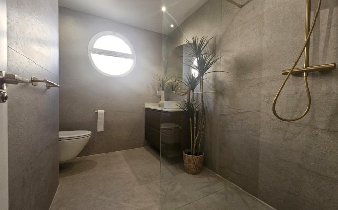 Resale - Apartment -
Orihuela Costa - Lomas de Cabo Roig