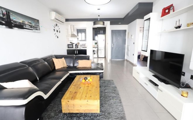 Resale - Bungalow -
Orihuela Costa - Costa Blanca