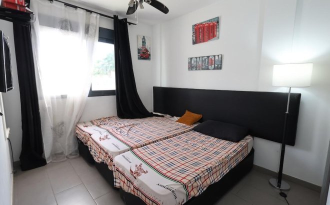 Resale - Bungalow -
Orihuela Costa - Costa Blanca