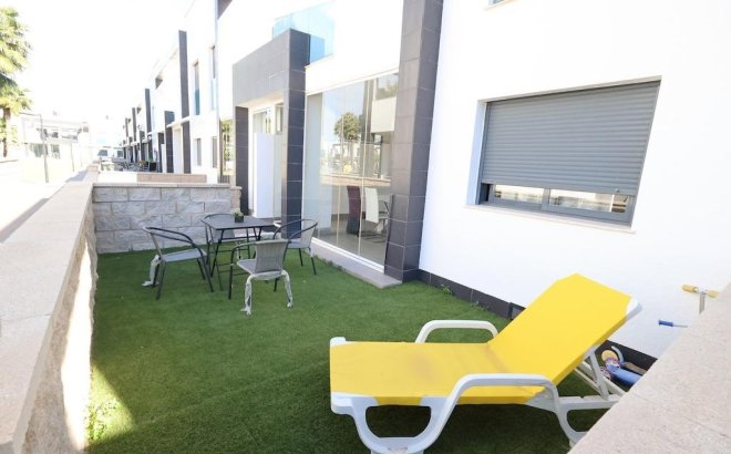 Resale - Bungalow -
Orihuela Costa - Costa Blanca