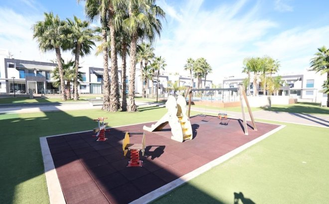 Resale - Bungalow -
Orihuela Costa - Costa Blanca