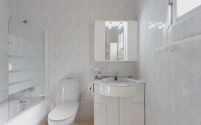 Revente - Villa -
Torrevieja - Costa Blanca