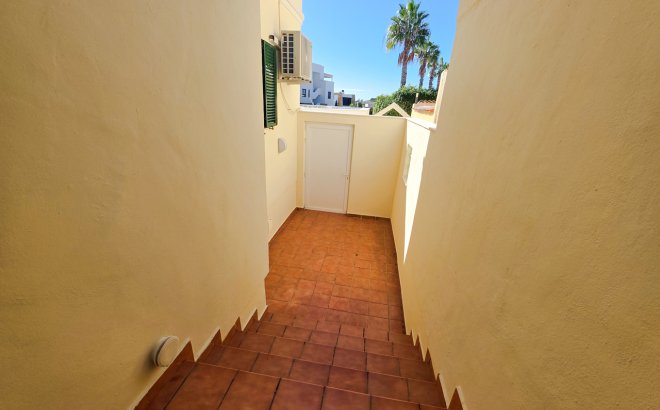 Resale - Villa -
Los Dolses - Inland