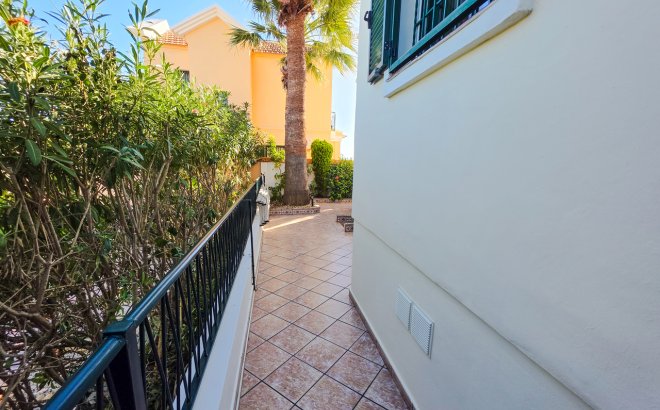 Resale - Villa -
Los Dolses - Inland