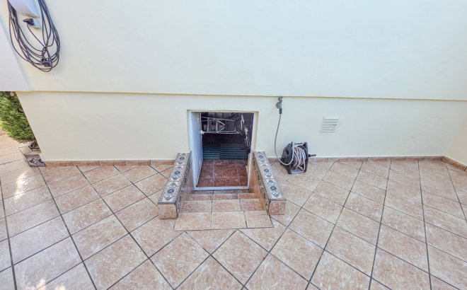 Resale - Villa -
Los Dolses - Inland