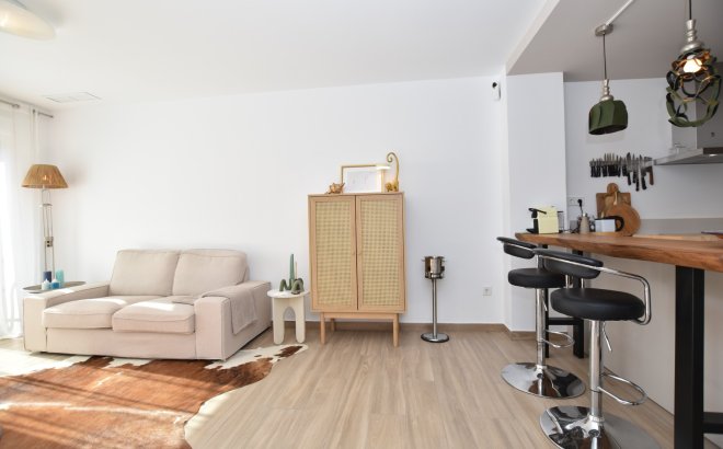 Resale - Apartment -
Vistabella Golf Entre Naranjos - Inland