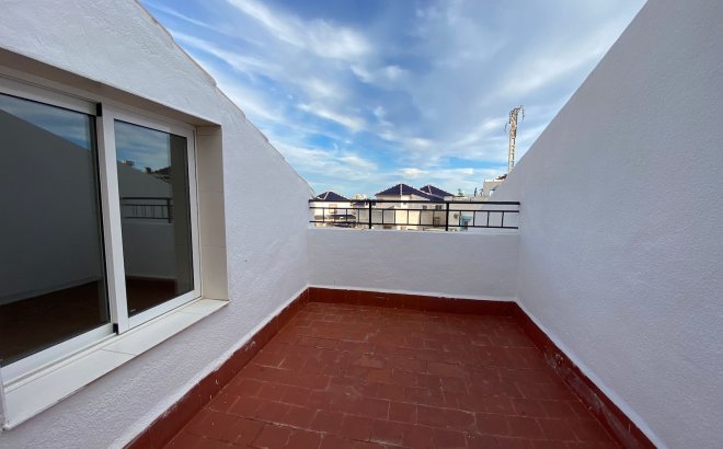 Herverkoop - Town House -
Los Balcones - Costa Blanca