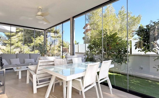 Resale - Villa -
Orihuela Costa - Costa Blanca