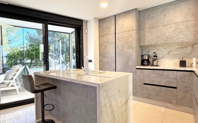 Resale - Villa -
Orihuela Costa - Costa Blanca