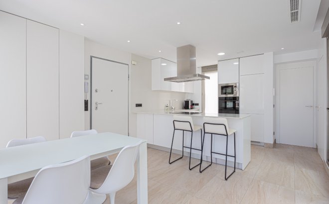 Resale - Villa -
Orihuela Costa - Costa Blanca