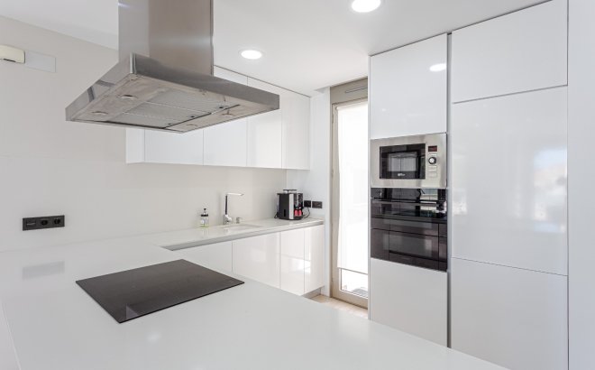 Resale - Villa -
Orihuela Costa - Costa Blanca