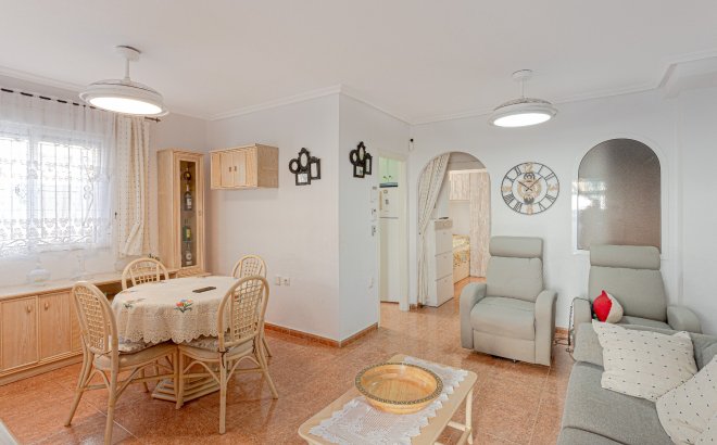 Resale - Villa -
Orihuela Costa - Costa Blanca