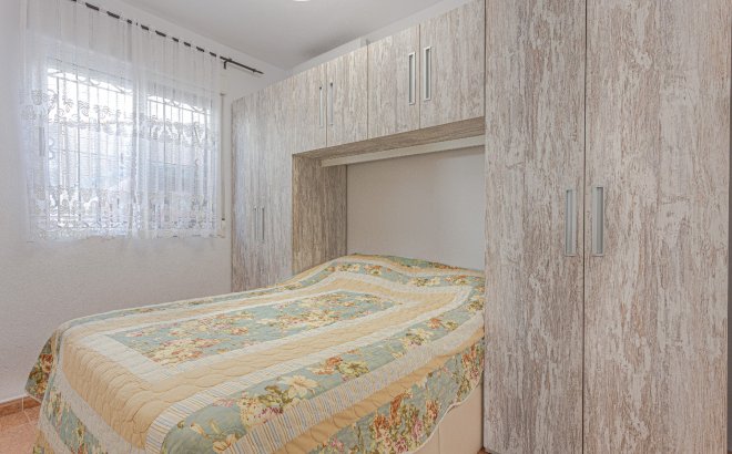 Resale - Villa -
Orihuela Costa - Costa Blanca