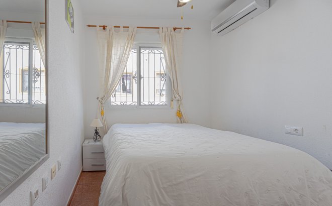 Resale - Villa -
Orihuela Costa - Costa Blanca