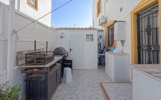 Resale - Villa -
Orihuela Costa - Costa Blanca