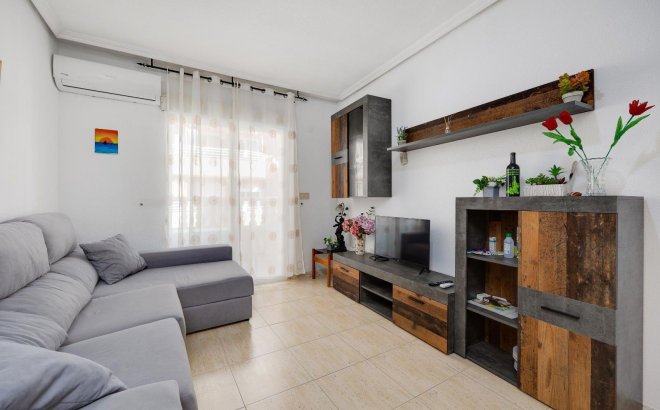 Resale - Apartment -
Torrevieja - Playa del Cura