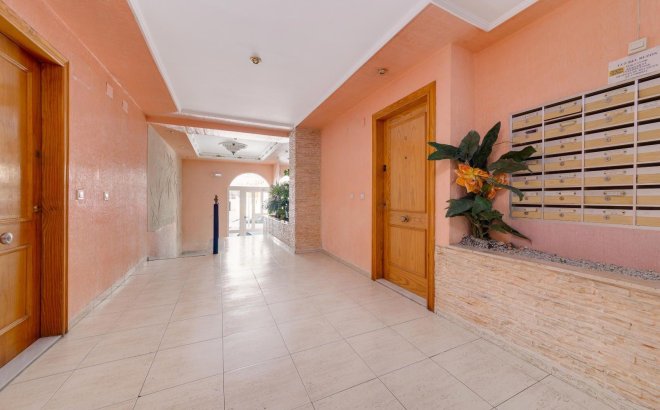 Resale - Apartment -
Torrevieja - Playa del Cura
