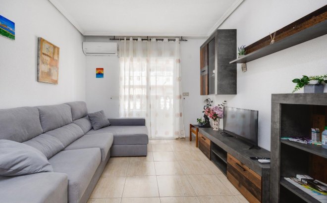 Resale - Apartment -
Torrevieja - Playa del Cura