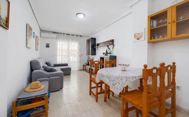 Resale - Apartment -
Torrevieja - Playa del Cura