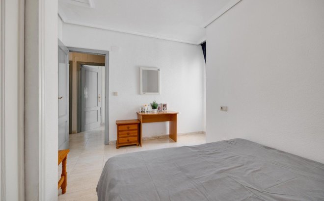 Resale - Apartment -
Torrevieja - Playa del Cura
