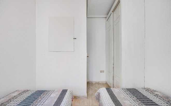 Resale - Apartment -
Torrevieja - Playa del Cura