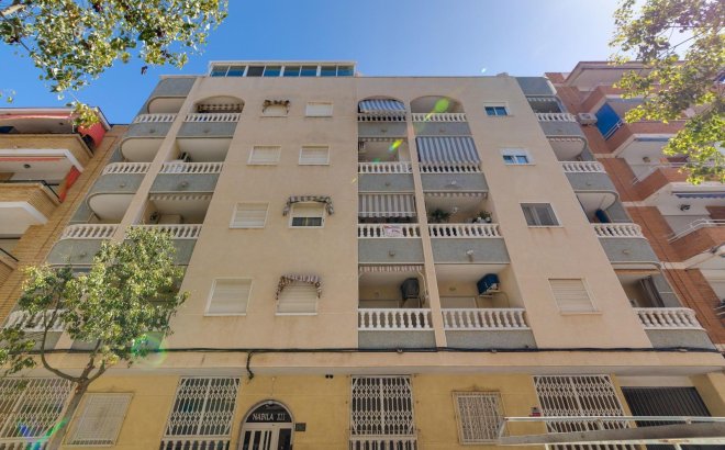 Resale - Apartment -
Torrevieja - Playa del Cura