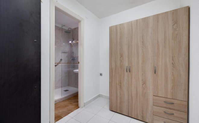 Resale - Apartment -
Torrevieja - Centro