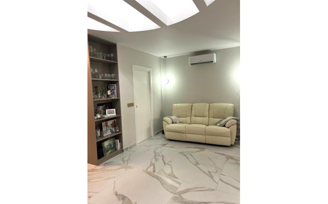 Resale - Semi Detached -
Orihuela Costa - Playa Flamenca