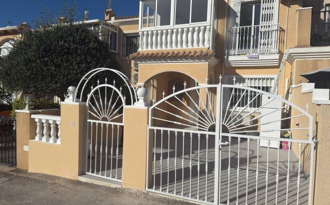Revente - Town House -
Torrevieja - Aguas Nuevas