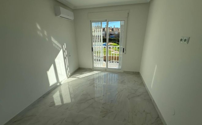 Revente - Town House -
Torrevieja - Aguas Nuevas