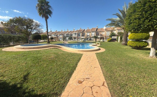 Revente - Town House -
Torrevieja - Aguas Nuevas