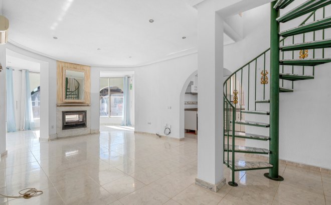 Revente - Villa -
Rojales - Inland