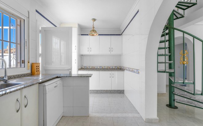 Revente - Villa -
Rojales - Inland