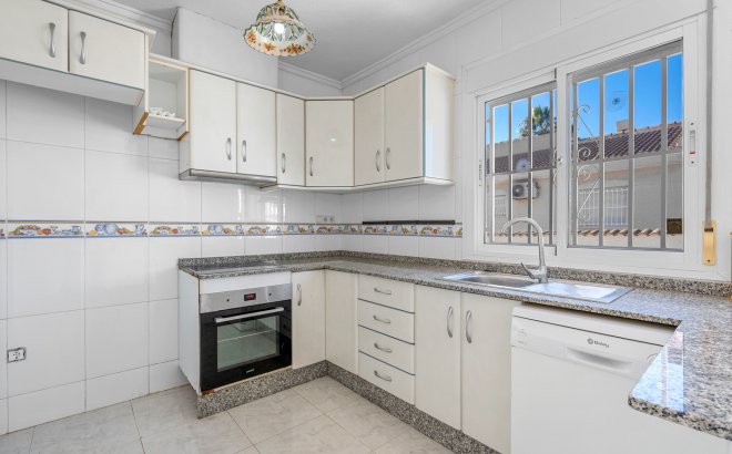 Revente - Villa -
Rojales - Inland