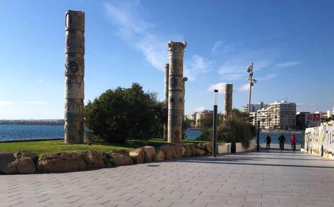 Resale - Apartment -
Torrevieja - Curva Del Palangre