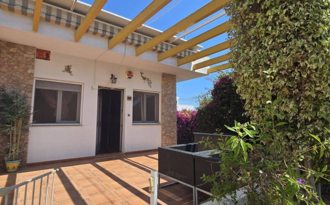 Resale - Town House -
Pilar de la Horadada - Mil Palmeras