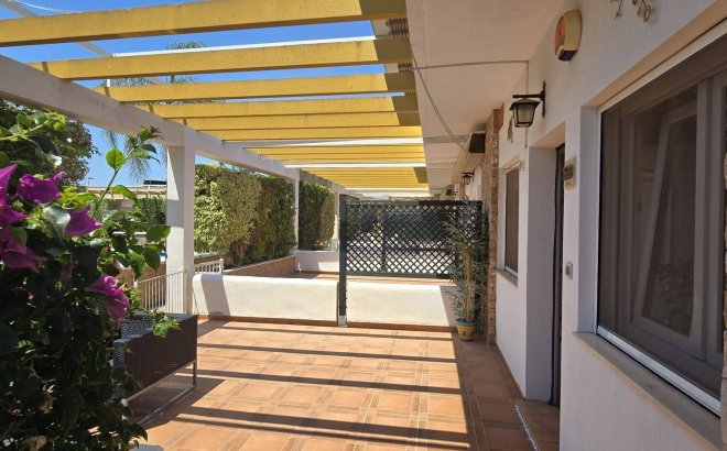 Resale - Town House -
Pilar de la Horadada - Mil Palmeras