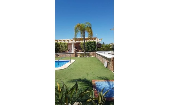 Resale - Town House -
Pilar de la Horadada - Mil Palmeras