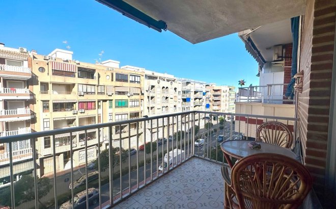 Resale - Apartment -
Torrevieja - Acequion