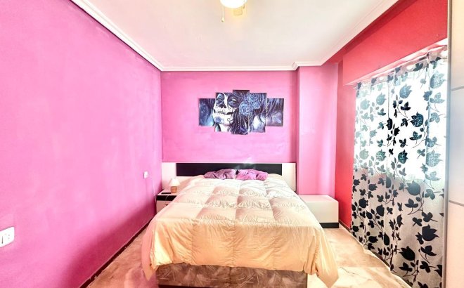 Resale - Apartment -
Torrevieja - Acequion