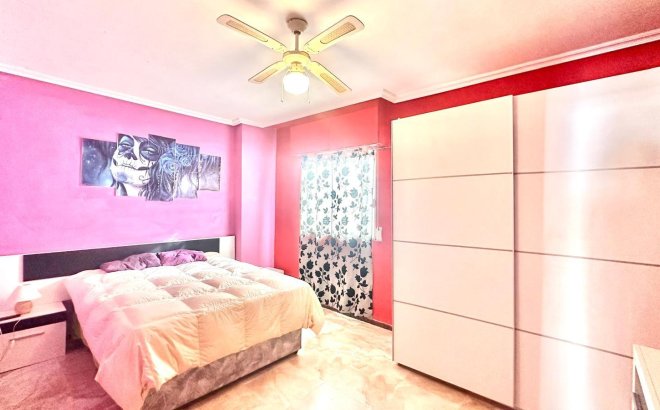 Resale - Apartment -
Torrevieja - Acequion