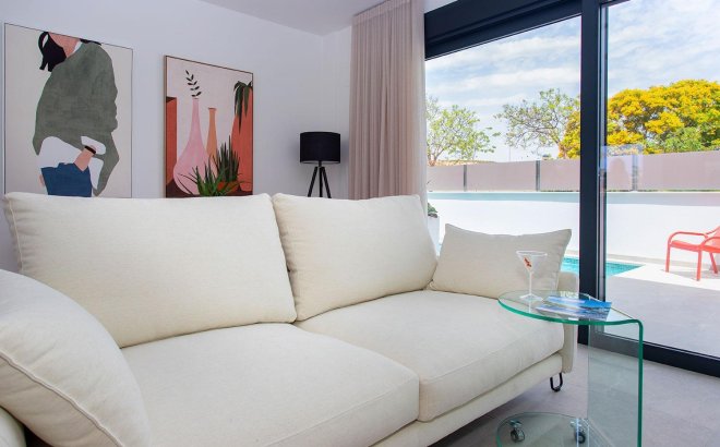 New Build - Semidetached -
Sucina