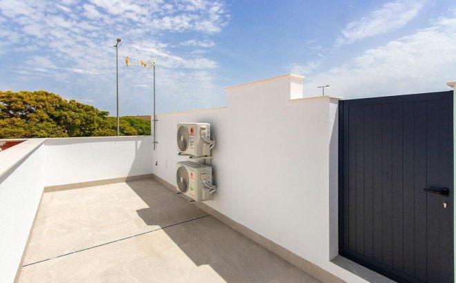 New Build - Semidetached -
Sucina