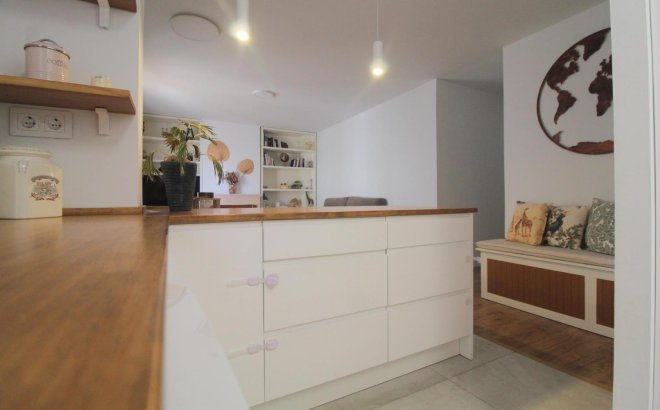 Resale - Apartment -
Torrevieja - La Veleta