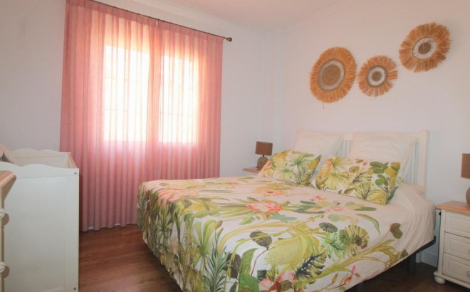Resale - Apartment -
Torrevieja - La Veleta